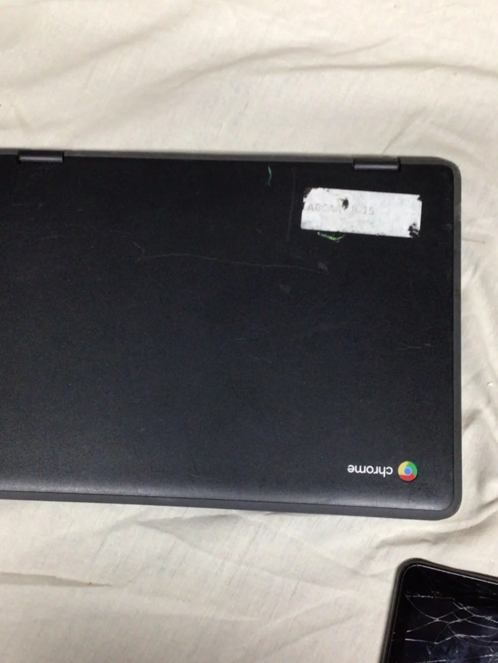 Samsung White Tablet with Visible Cracked Screen. Computer parts lot , parts lot